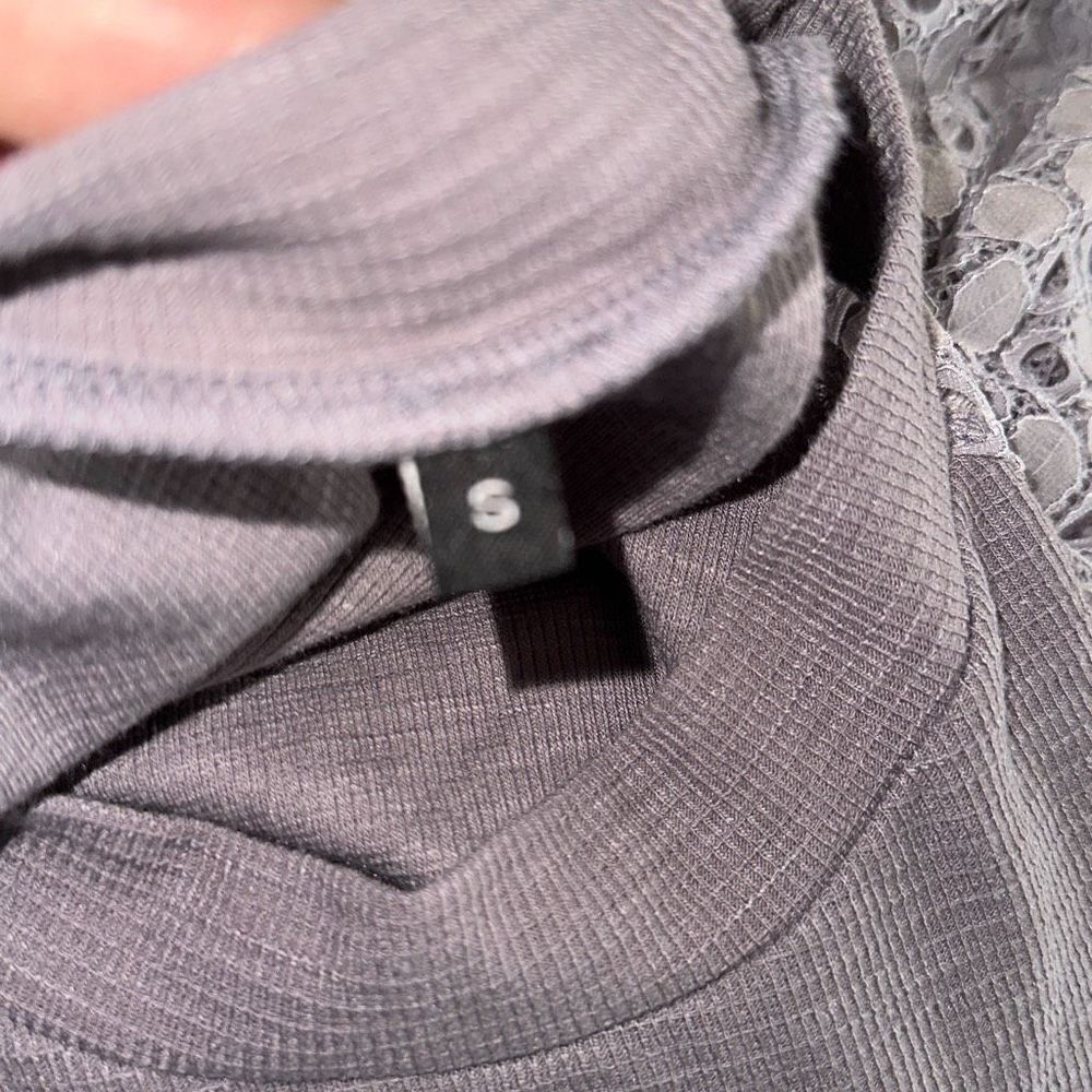 SHEIN Sweater  - Picture 14 of 16